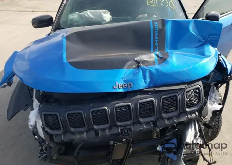 2023 Jeep Compass Trailhawk z USA, uszkodzony, nr VIN 3C4NJDDN4PT549410